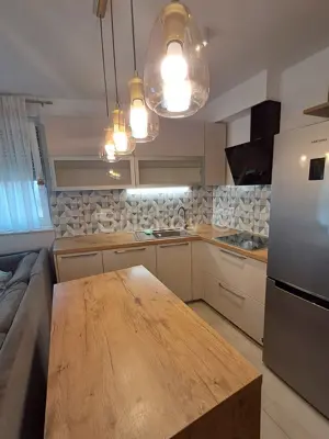 Wohnung 70 m², Strožanac, 2 Parkplätze und Loggia - 3