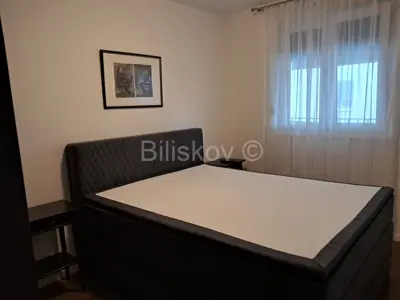 Wohnung 70 m², Strožanac, 2 Parkplätze und Loggia - 9