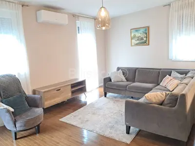 Wohnung 70 m², Strožanac, 2 Parkplätze und Loggia - 6