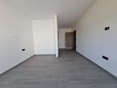 Okolica Poreča - Samostojeća kuća s bazenom - 13