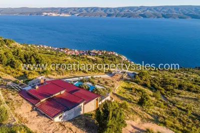Stone house with pool, Omiš - peaceful location in nature