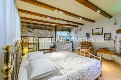 Stone house with pool, Omiš - peaceful location in nature - 9