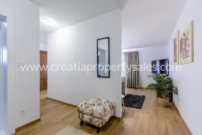 Stone house with pool, Omiš - peaceful location in nature - 10