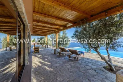 Stone house with pool, Omiš - peaceful location in nature - 12
