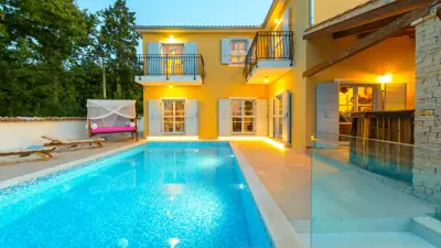 Villa 248 m², Svetvinčenat - pool and terrace
