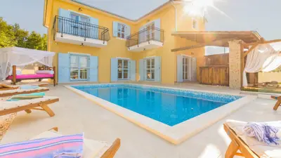 Villa 248 m², Svetvinčenat - pool and terrace - 4