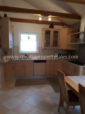 Haus, Šibenik, 180 m², 600 000 € - 5