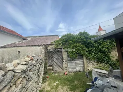 House 94 m², center Vrsi - project for realization - 2