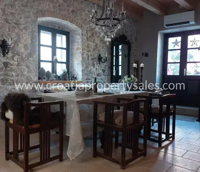 Kuća, Brač, 100 m², 750 000 €