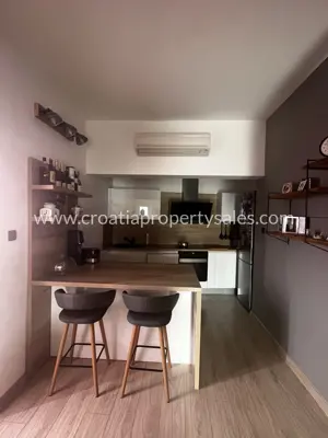 Haus 300 m², Kaštela an der alten Straße und 200 m vom Meer - 8