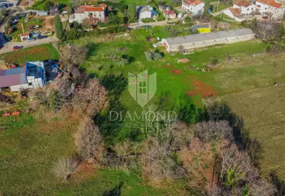 Građevinsko zemljište 3.456 m², Umag okolica - investicija