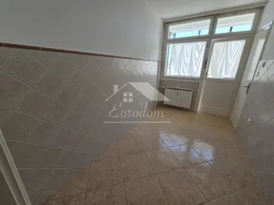 Stan na Knežiji, 3. kat bez lifta, 2 spavaće sobe i balkon - 7