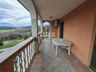 House 396 m², Lupoglav - spacious yard and two floors - 15