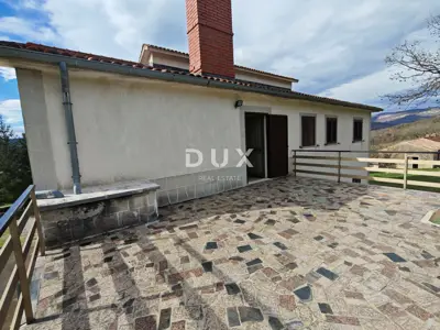 House 396 m², Lupoglav - spacious yard and two floors - 6