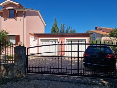 Haus 170 m², Labin - ruhige Siedlung und zwei Garagen - 7