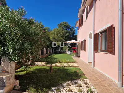 Haus 170 m², Labin - ruhige Siedlung und zwei Garagen - 9