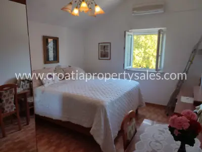 Kuća, Brač, 250 m², 425 000 € - 7
