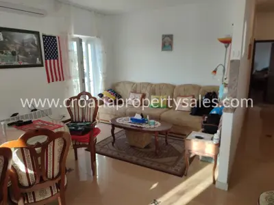 Kuća, Brač, 250 m², 425 000 € - 5