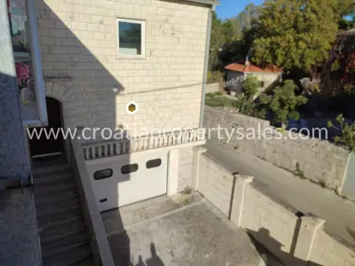 Kuća, Brač, 250 m², 425 000 € - 10