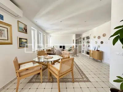 Bačvice – 101 m², 3 spavaće, lokacija blizu mora i grada - 9