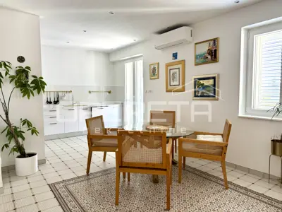 Bačvice – 101 m², 3 spavaće, lokacija blizu mora i grada - 10