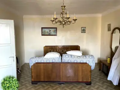 House 180 m², Raša - sea view - 8