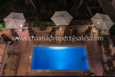 Apartment 77 m², Otok Brač - quiet location near the center - 7