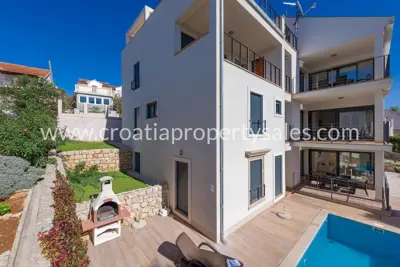 Wohnung 77 m², Otok Brač - ruhige Lage nahe dem Zentrum