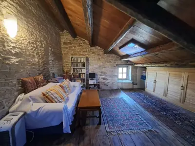Kuća 140 m², Sveti Lovreč - kamena i mirna - 19