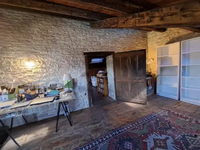 Kuća 140 m², Sveti Lovreč - kamena i mirna - 9