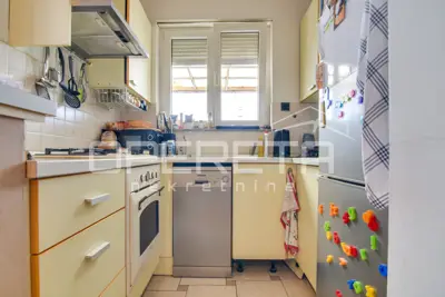 Apartment 74 m², Gajnice - 2 parking spaces and storage room - 8