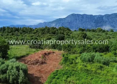 Grundstück, Hvar, 2 350 m², 285 000 €