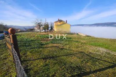 Building plot, Brkač near Motovun - view of Motovun