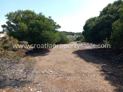 Zemljište, Brač, 36 000 m², 280 000 € - 9