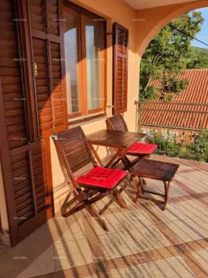 Kuća 5 apartmana, Klenovica, pogled na more i vrt - 19