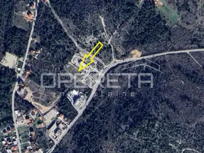 Zemljište 2.780 m², Bilice - poslovna zona uz glavnu cestu