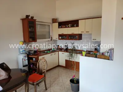 House in Kaštela, quiet location and sea view - 5