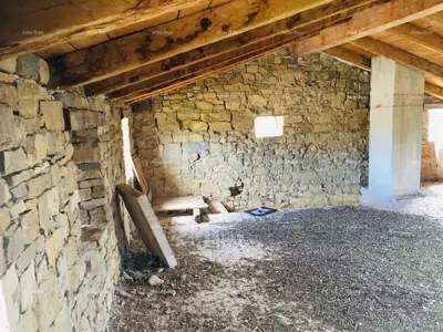 Detached old house for reconstruction, near the town of Motovun. - 4