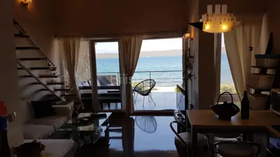 Otok Pašman, Dobropoljana, dvojna kuća. 1. red do mora - 2