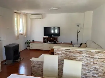 Haus in Kostrena, in Meeresnähe und in der Nähe von Einrichtungen, möbliert - 2