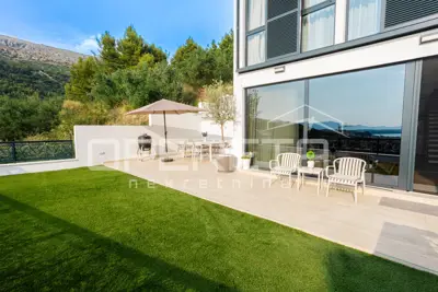 Apartment for rent in Podstrana, 220 m² - 7