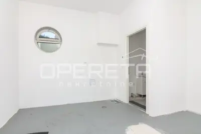Zakup, Ulični lokal, Malešnica, Ante TopićMimare, 110 m² - 4