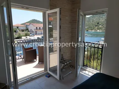 House in Rogoznica, first row to the sea and terrace - 5