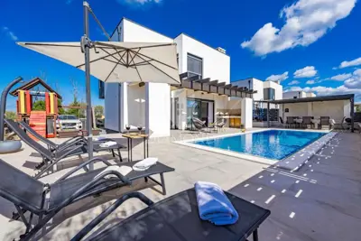 Vila 150 m², Galižana - pogled na more i Brijunsko otočje