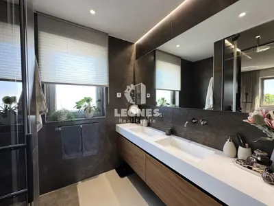 Stan 132 m², Novigrad - pogled na more - 16