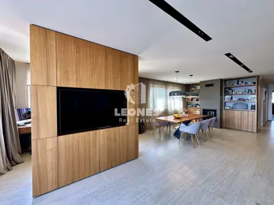 Stan 132 m², Novigrad - pogled na more - 8