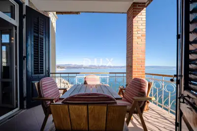 Apartment 75 m², Ičići - first row to the sea, sea view - 2
