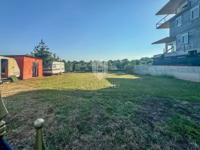 Lovrečica, atraktivno građevinsko zemljište - 7