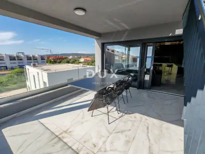 Penthouse 118 m², Sukošan - rooftop terrace and jacuzzi - 15