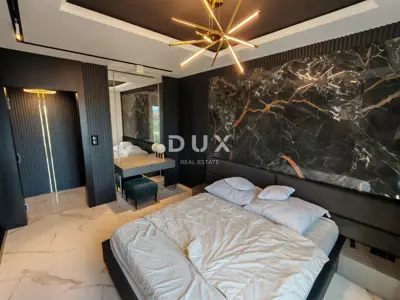 Penthouse 118 m², Sukošan - rooftop terrace and jacuzzi - 20